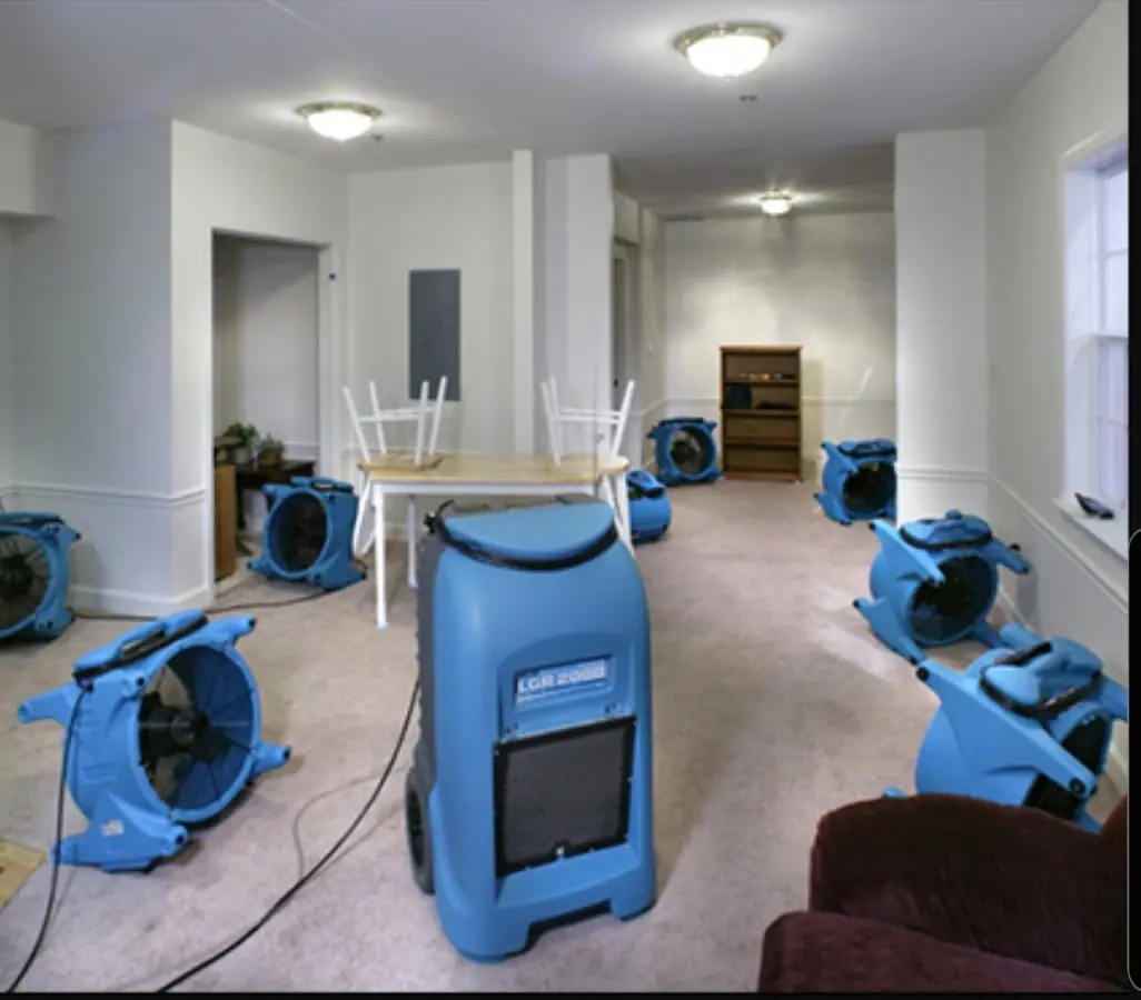 Air movers and dehumidifier setup for Water Extraction & Removal in Elk City